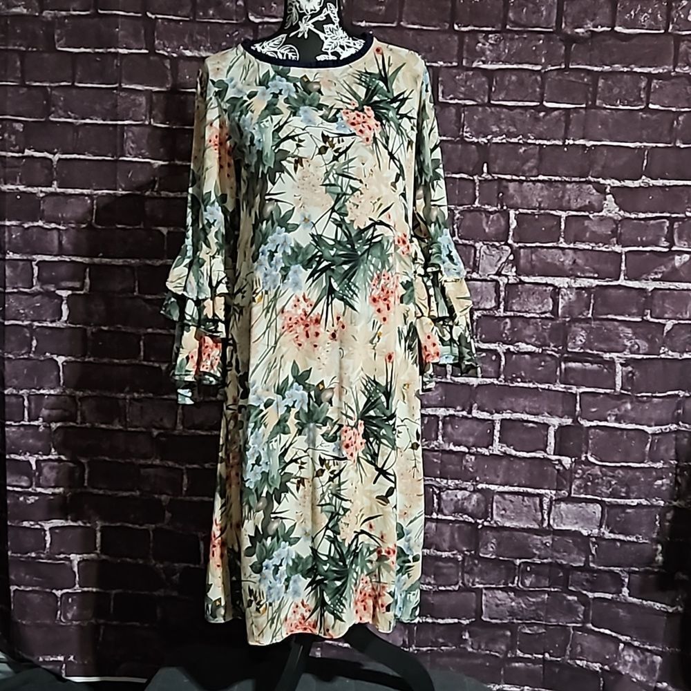 Myth Floral Ruffle Tiered Sleeve Bohemian Floral Dress size Large